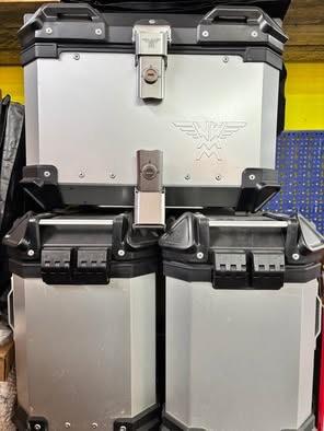 Tris bauli alluminio X-Cape