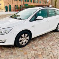 Opel Astra Diesel 2012 - Prezzo trattabile