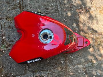Serbatoio Ducati 848