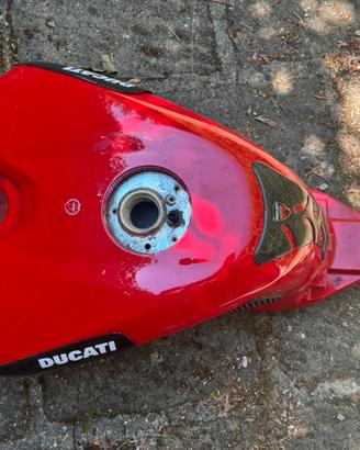 Serbatoio Ducati 848