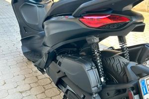 Scooter beverly 400 s