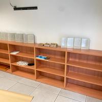 ESPOSITORI-LIBRERIE in legno