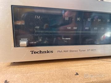 Technics FM/AM radio stereo tuner ST-8011