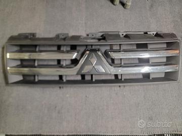 Mascherina Griglia Mitsubishi Pajero