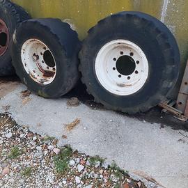 Cerchi e gomme manitou