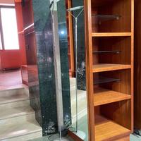 Espositori in legno di ciliegio, arredi per negozi