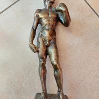 statua in bronzo 