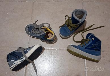 Vestiti e scarpe bambino