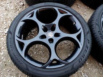 CERCHI E GOMME 21 ORIGINALI ALFA ROMEO COD:2109