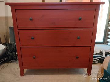 Cassettiera Ikea Hemnes (da 229 a 99 euro)