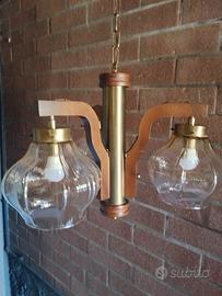 lampadario marrone con cornice legno con 3 
