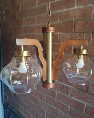 lampadario marrone con cornice legno con 3 