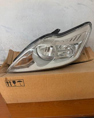 Faro sinistro Ford focus