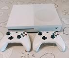 Xbox One s 1Tb + 2 controller bianchi