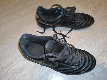 scarpe da calcio n. 35 Mizuno