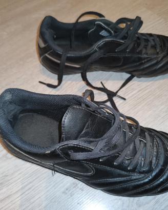 scarpe da calcio n. 35 Mizuno