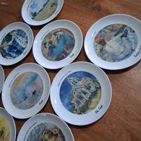 Collezione di 12 piatti in porcellana Tognana