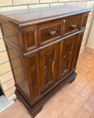Mobile in legno