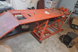 Ponte sollevatore moto