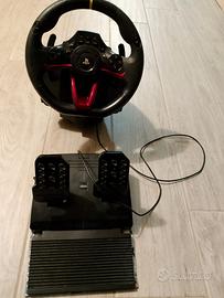 Volante e pedali per PlayStation