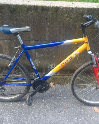 Bicicletta MTB SHIMANO FORCELLA AMMORTIZZATA 26"