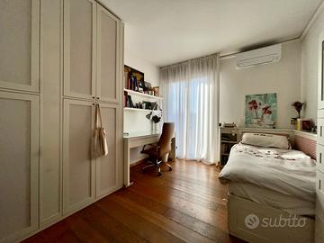 Camera in legno laccato - anche pezzi singoli