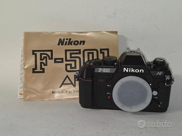 Nikon F501 solo corpo