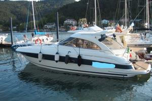 Imbarcazione bavaria 37ht