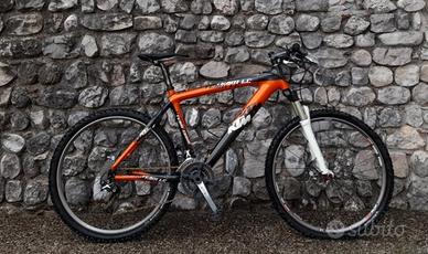 Mountainbike KTM Team LC in carbonio