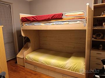 soppalco con scale e cassettoni 2 letti a castello