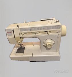 Macchina da cucire SINGER