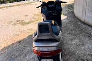 Suzuki Burgman 250 - 2000