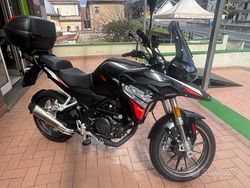 Benelli TRK 251
