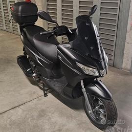 Aprilia SXR 50 – 7.000 km – Full Optional