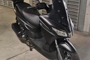 Aprilia SXR 50 – 7.000 km – Full Optional
