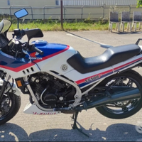 Moto Honda VF 500 F