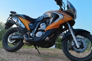 Transalp 700
