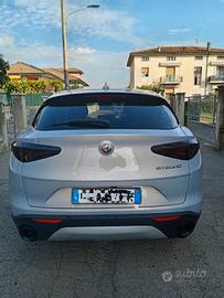 alfa romeo Stelvio 2.2 160 CV 2022