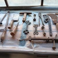 vecchi utensili da lavoro