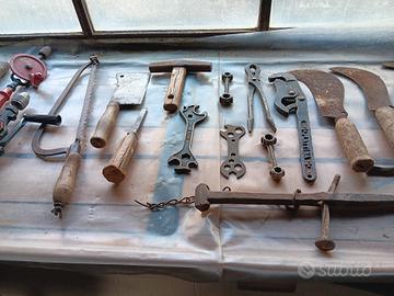 vecchi utensili da lavoro