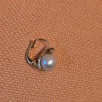 unico orecchino monachella oro perla e brillantino