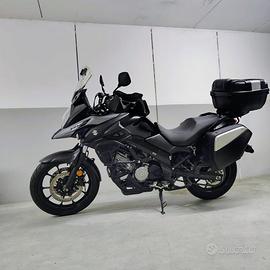 Suzuki V-Strom 650 – 2019 – 67.818 km – Benzina –