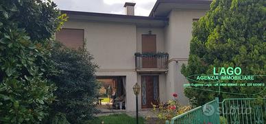 Villa di 294 m² con più di 5 locali e box auto dop