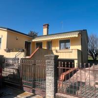 Casa singola tenuta benissimo con ampia metratura