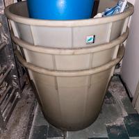 Serbatoio 690 litri robusto