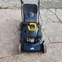 Tagliaerba trazionato McCulloch 