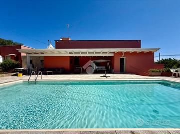 VILLA SINGOLA A MONOPOLI