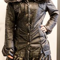 Giacca da donna colore nero