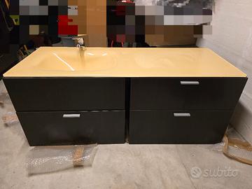 Lavandino con mobile per bagno 