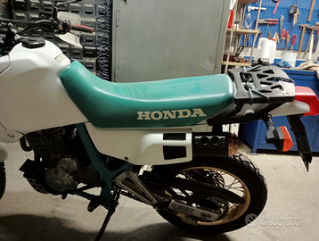 Honda dominator 650
